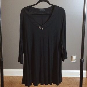 2X Monnuro Black V-Neck Flowing Top